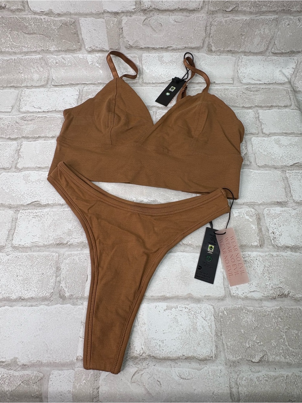 NWT Discreture Thong/Bralette Set
